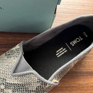Toms Black Faux Snake Classics 9.5